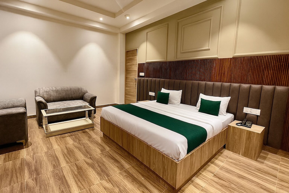 Super Deluxe Room