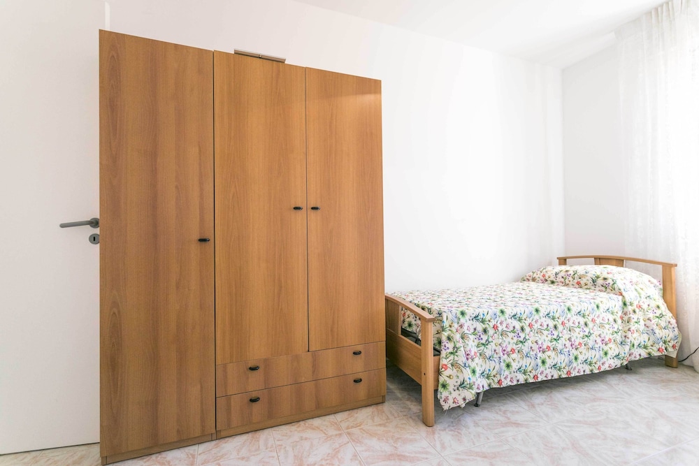 Apartment, 2 Bedrooms, Terrace photo 3