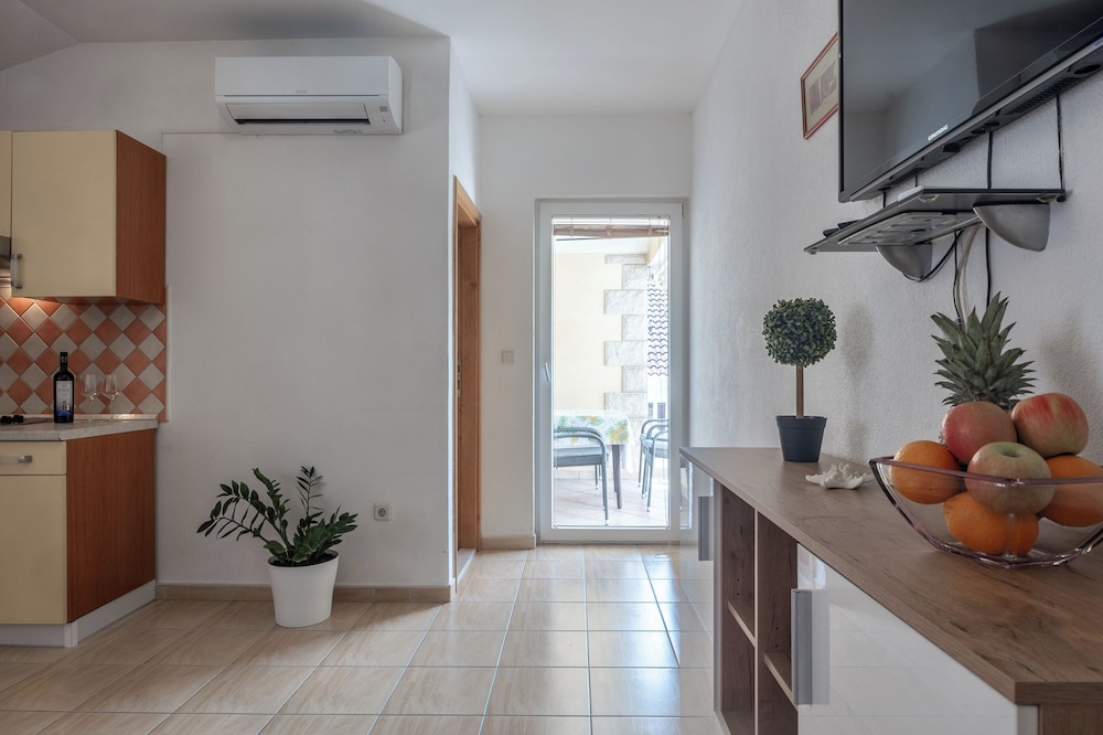 Apartment (A1)