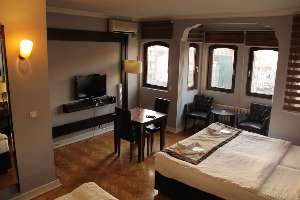 Club Quadruple Room, 1 Bedroom photo 1
