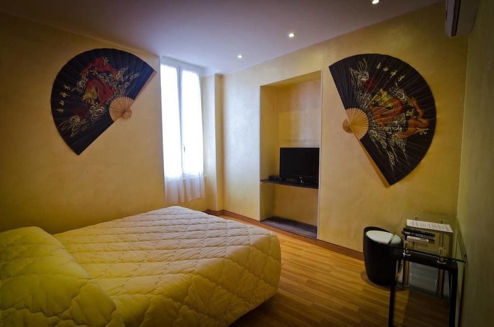 Triple Room - Photo 12