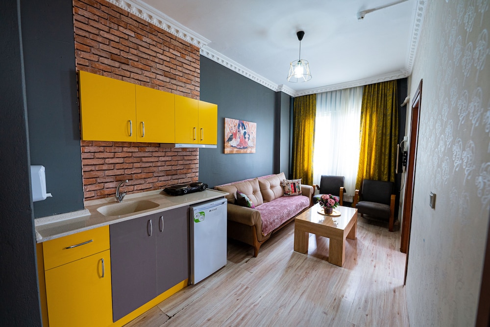 Classic Apartment, 2 Bedrooms photo 1