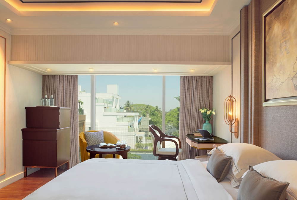 Deluxe Suite - Photo 1