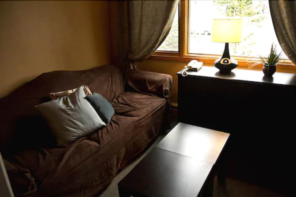 Superior Room, 1 Queen Bed, City View photo 2