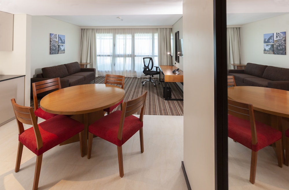 Suite, 1 King Bed, Jetted Tub photo 3