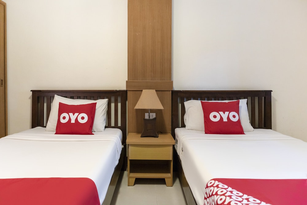 Standard Twin Room - Photo 4