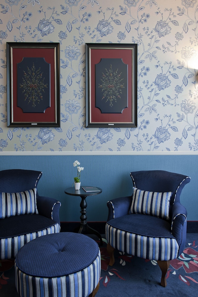 Royal Room - Photo 6