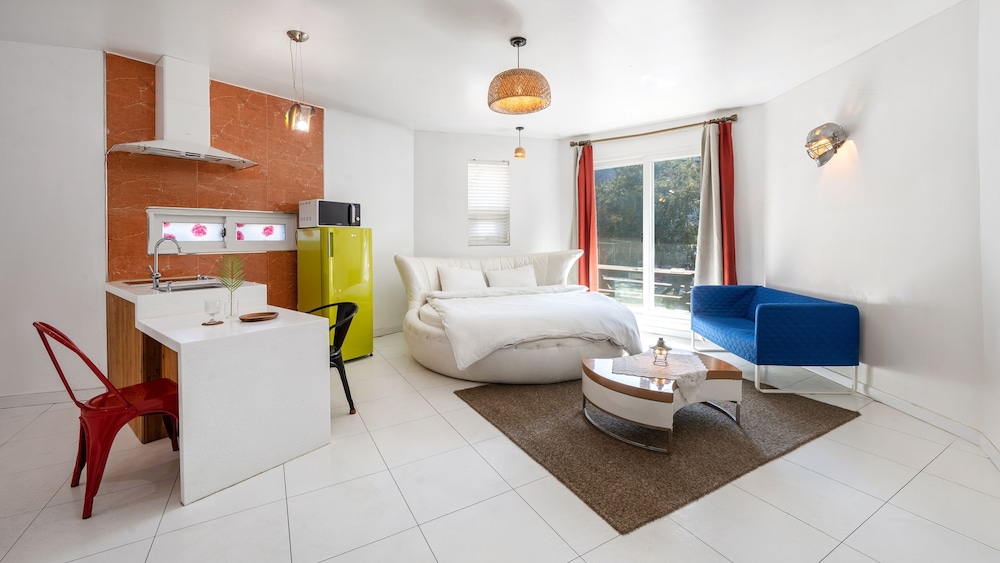 Basic Room, 1 Bedroom (B 103 (Private BBQ))