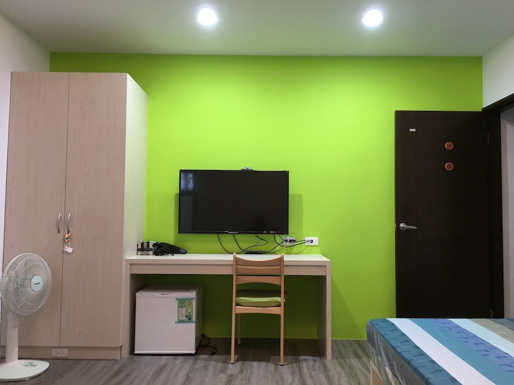Standard Quadruple Room, Non Smoking photo 3