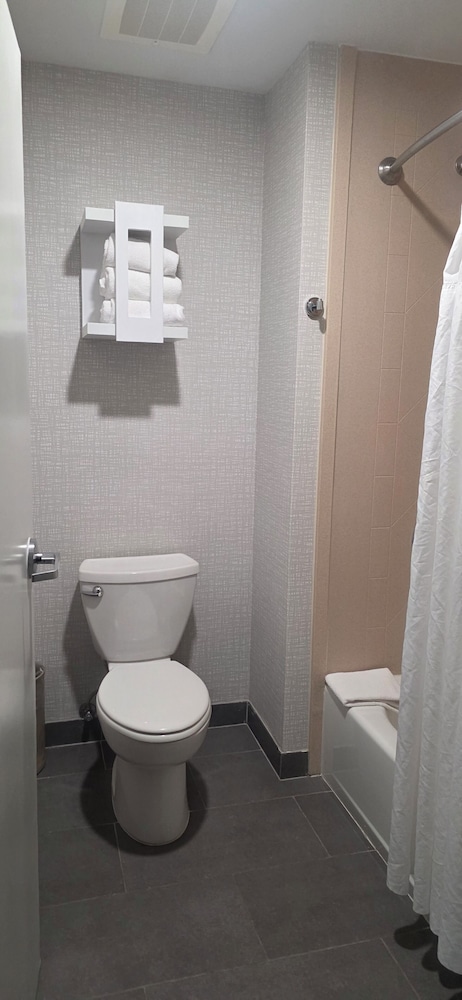 Suite, 2 Queen Beds, Non Smoking - Photo 4