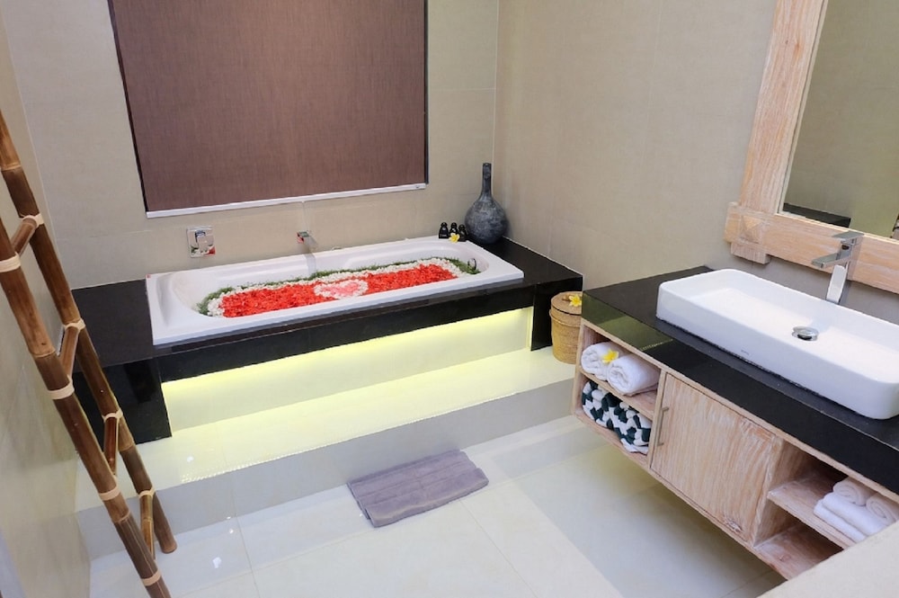 One Bedroom Villa with Valley View - Photo 7