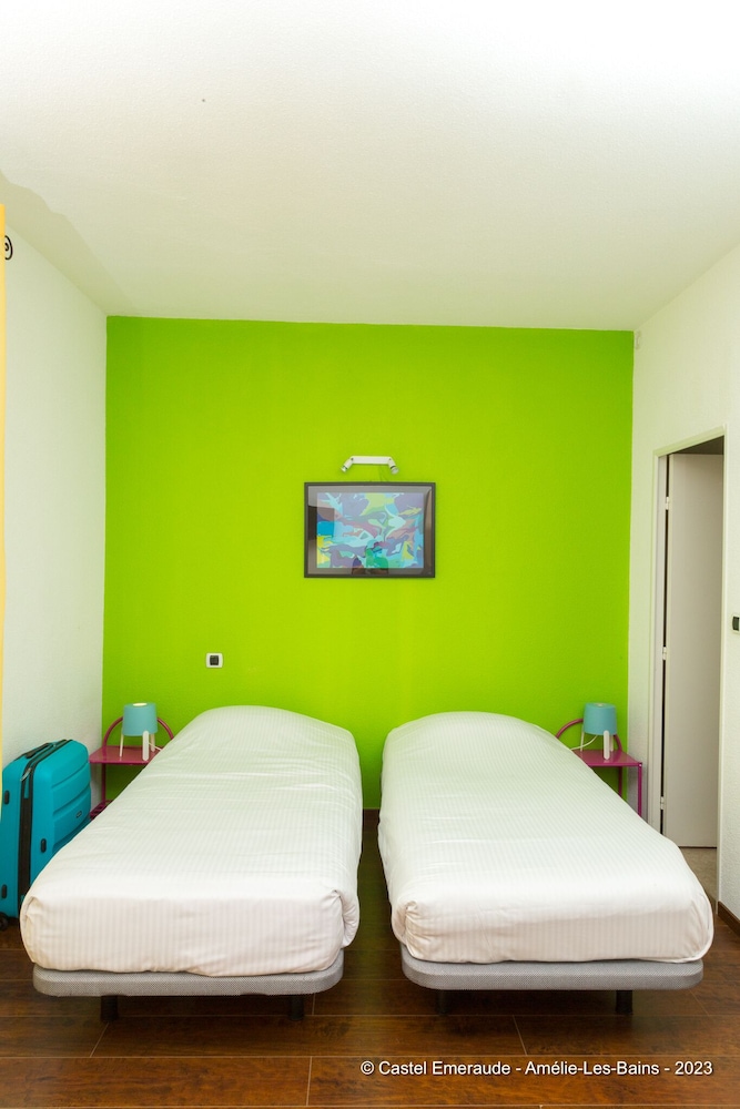 Superior Studio, Garden View (with or without Balcony,2 single beds) photo 3