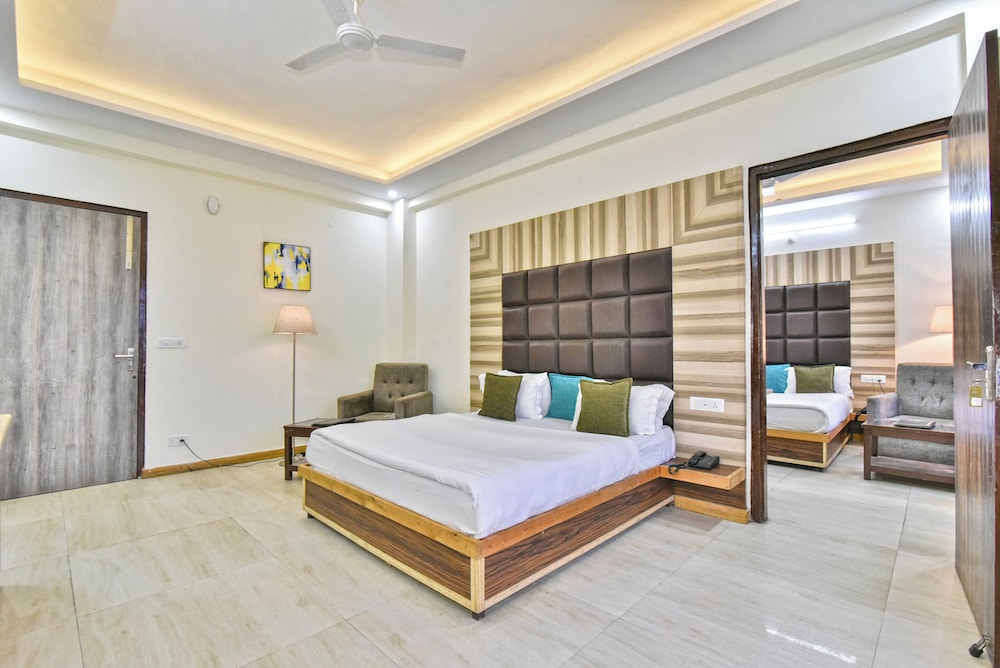 Luxury Quadruple Room