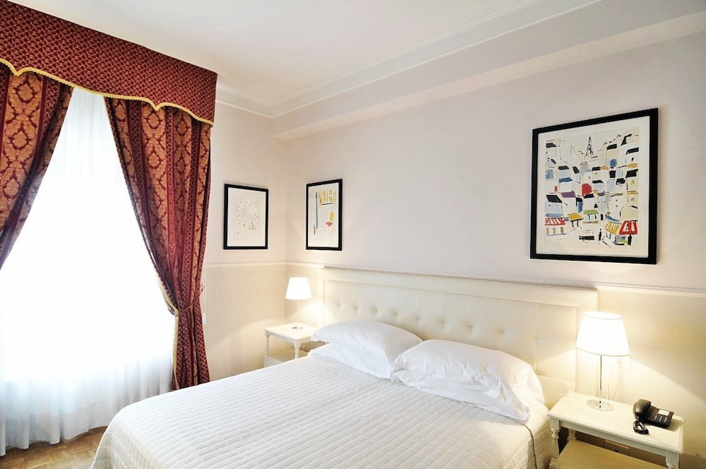 Double Room - Photo 3