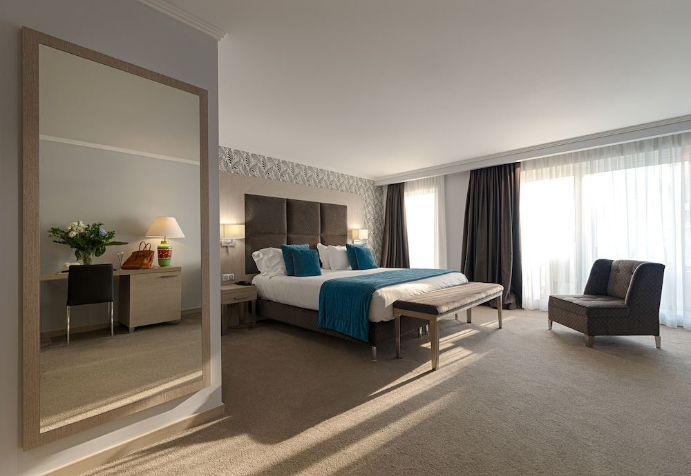 Deluxe Room, Balcony (or Terrace) - Photo 3