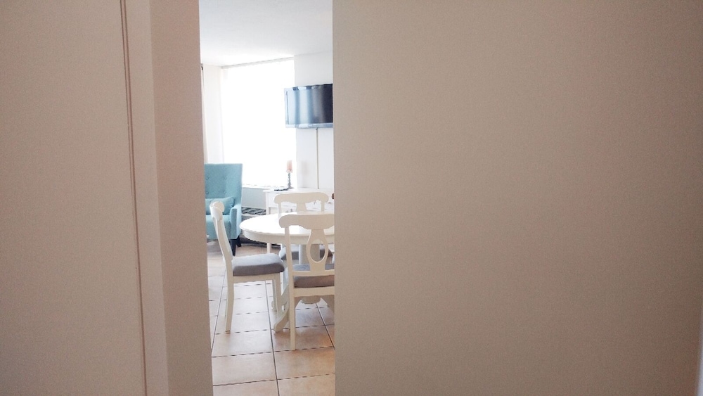 Studio Apartment, Gulf View 1103 photo 3