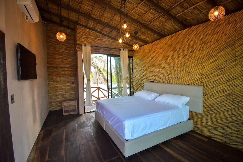 Family Twin Room, Patio, Beach View