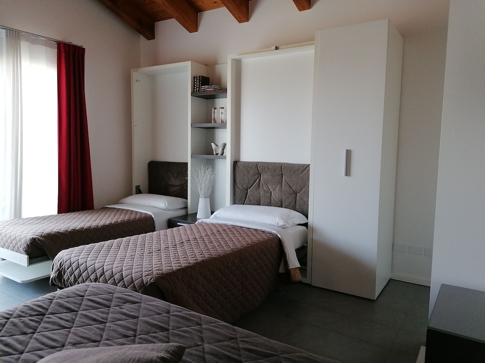 Comfort Quadruple Room photo 3
