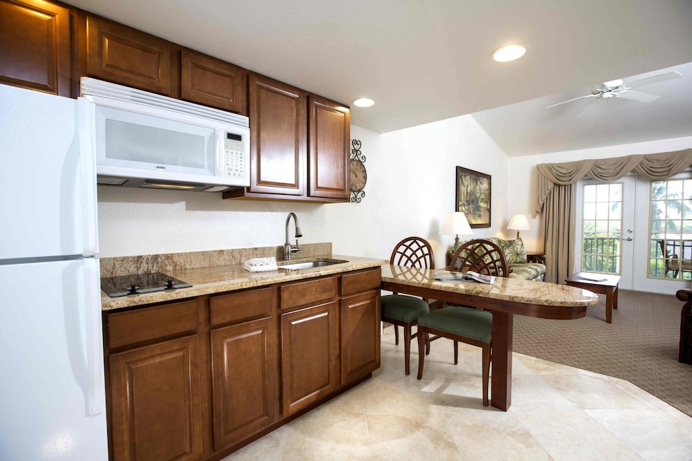 Suite, 1 King Bed with Sofa bed, Balcony, Bay View