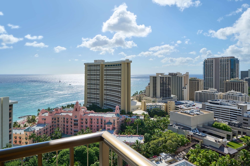 Suite, 1 Bedroom, Ocean View (1 King Bed)