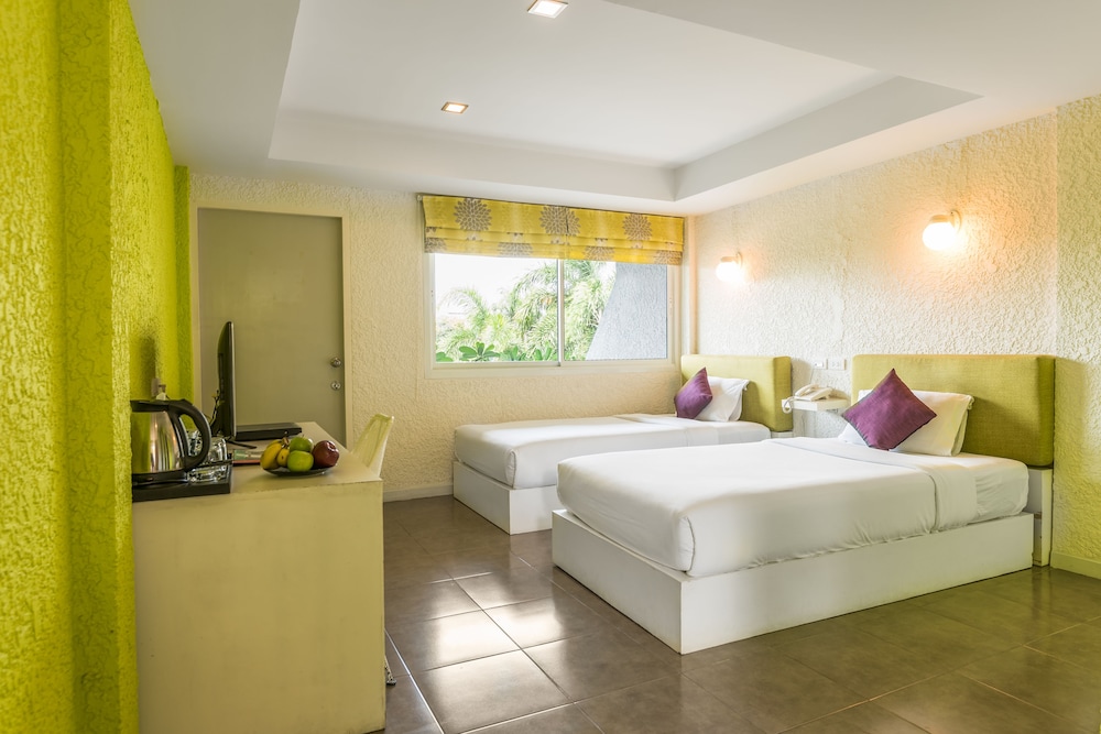 Superior Double or Twin Room, Non Smoking, Garden View - Photo 15