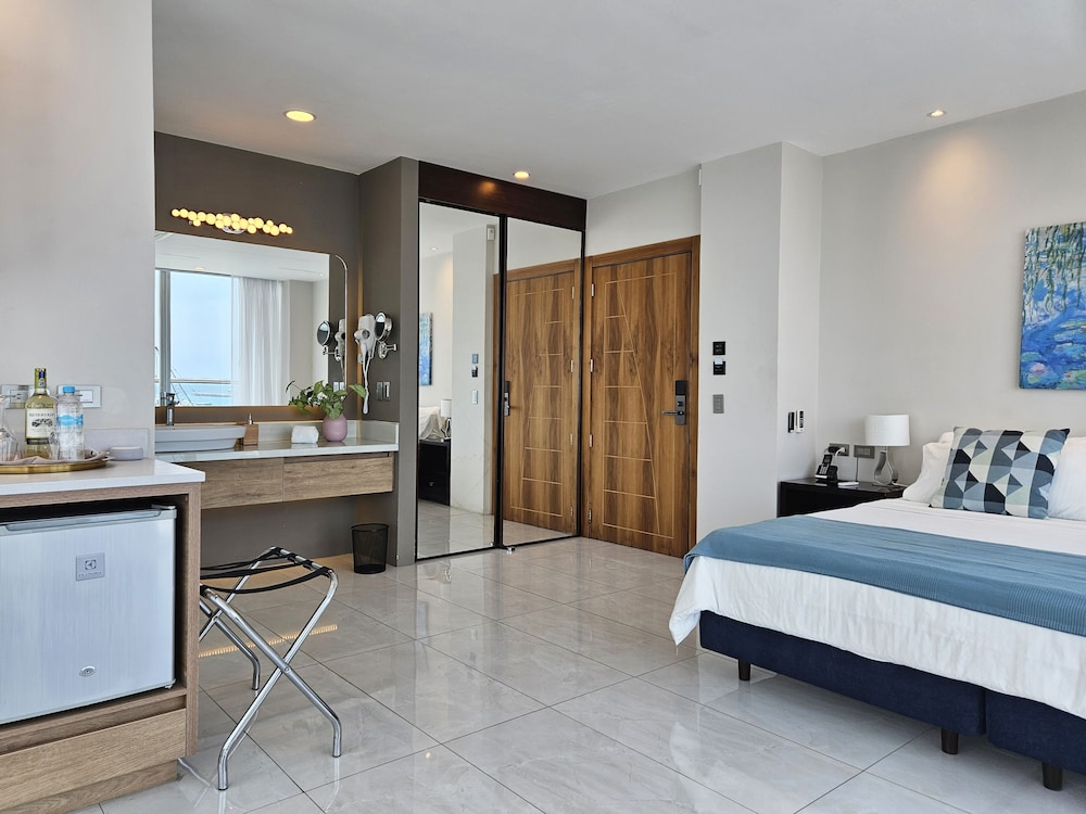 Panoramic Studio Suite
