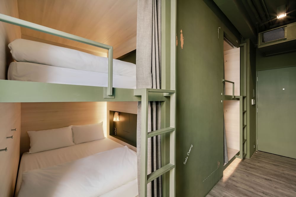 Shared Dormitory, Mixed Dorm, Double Bed photo 1