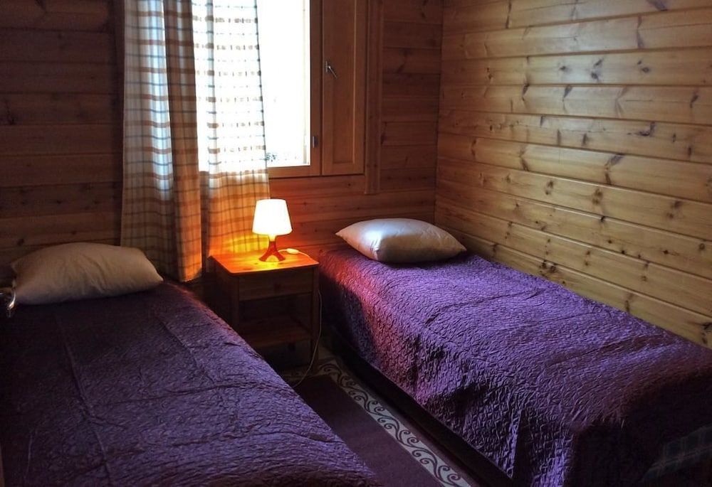Traditional House, Multiple Bedrooms, Sauna photo 2