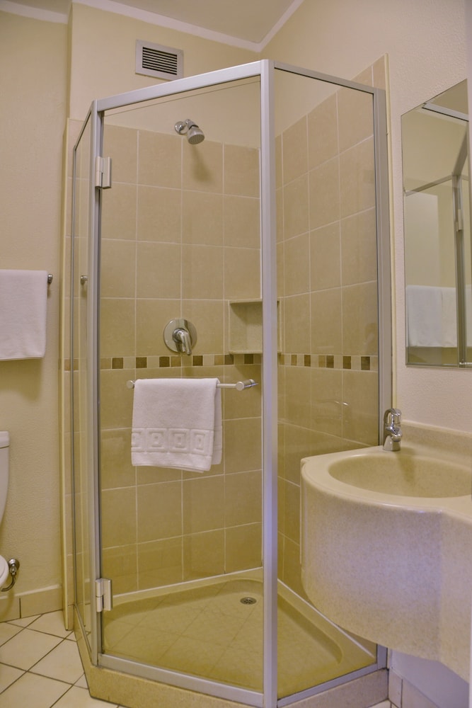 Twin Room, Non Smoking photo 3