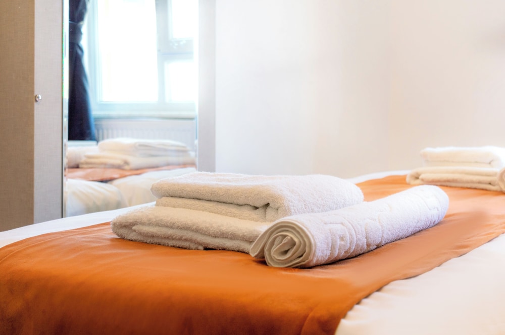 Comfort Triple Room, 1 Bedroom, City View photo 3