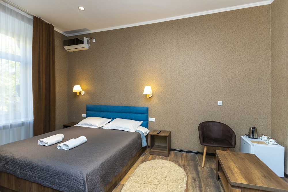Superior Double Room, 1 King Bed, Non Smoking photo 3