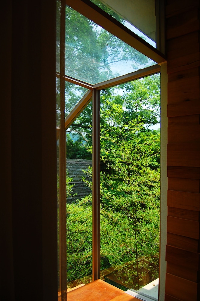 Villa photo 2