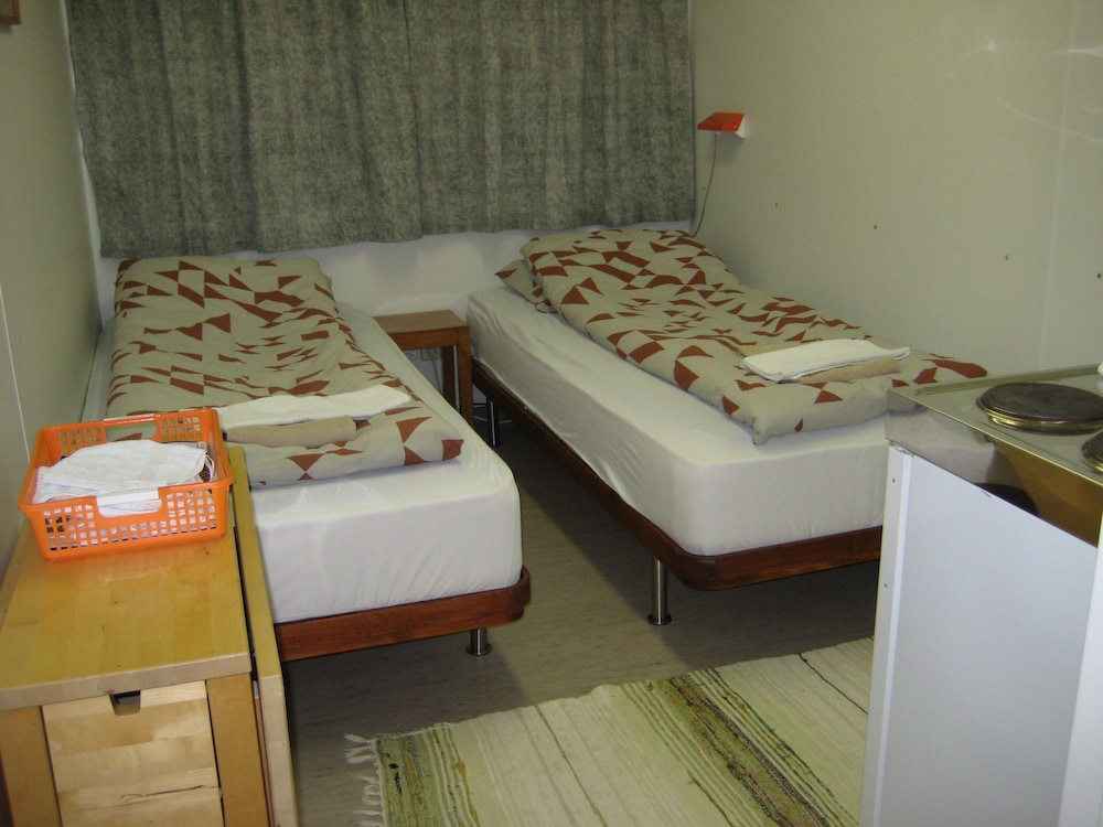 Economy Cabin