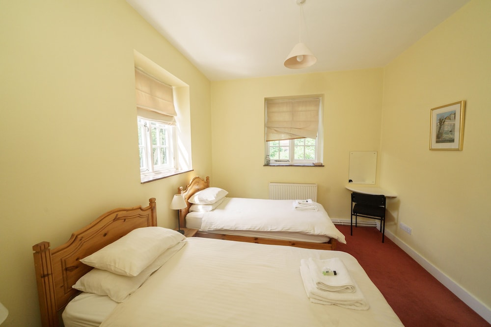 Twin room, Ensuite photo 2