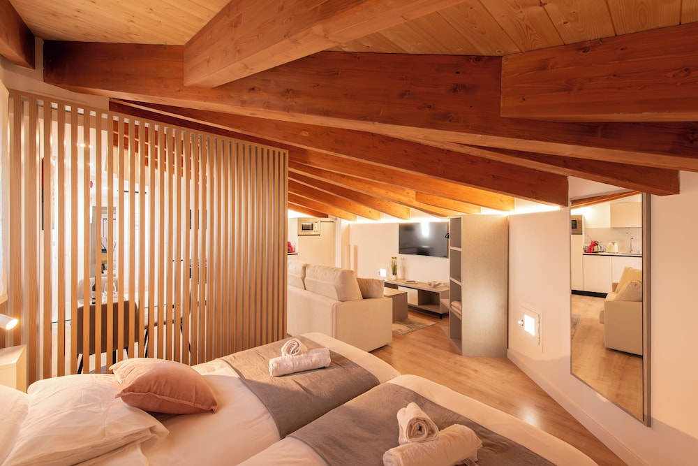Comfort Apartment, City View