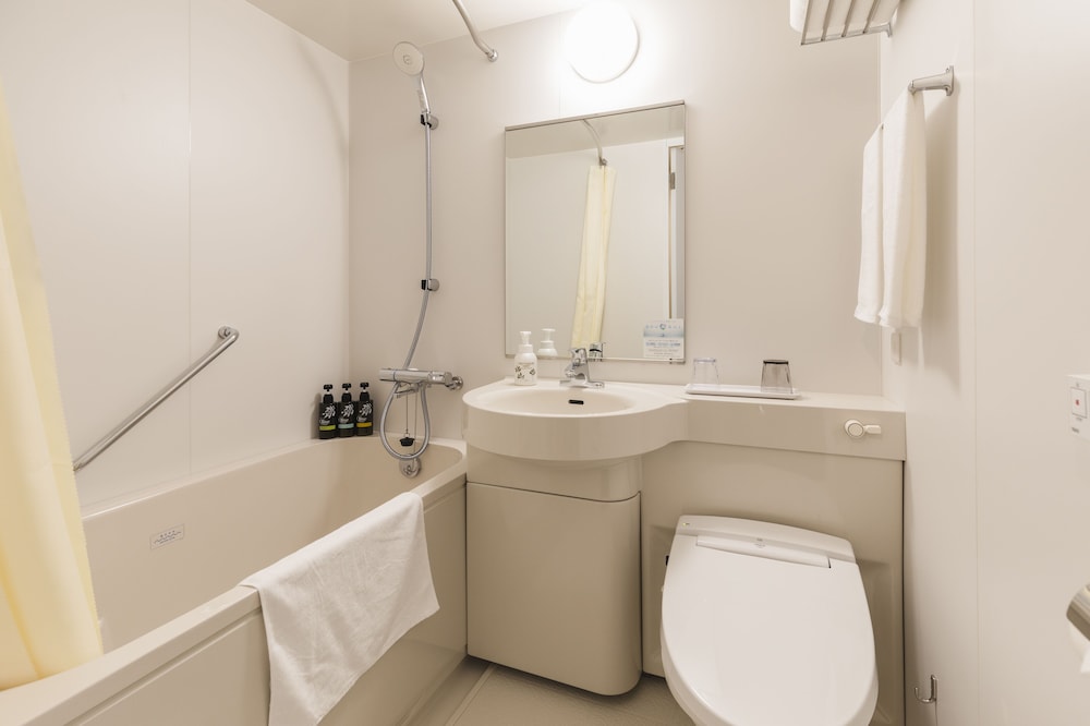 Family Room, 2 Bedrooms - Photo 4