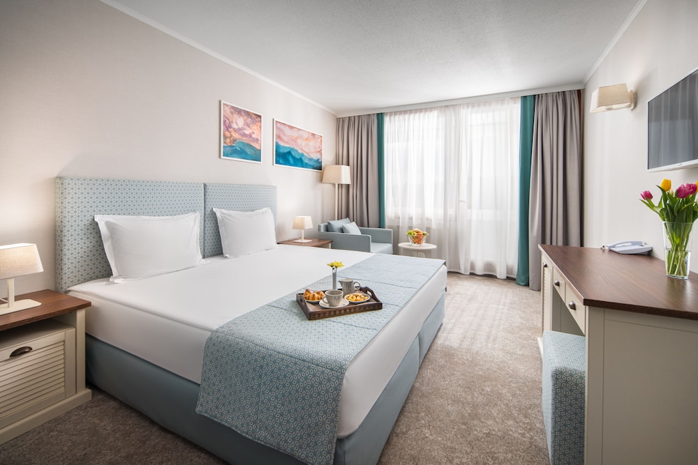 Classic Double or Twin Room photo 3