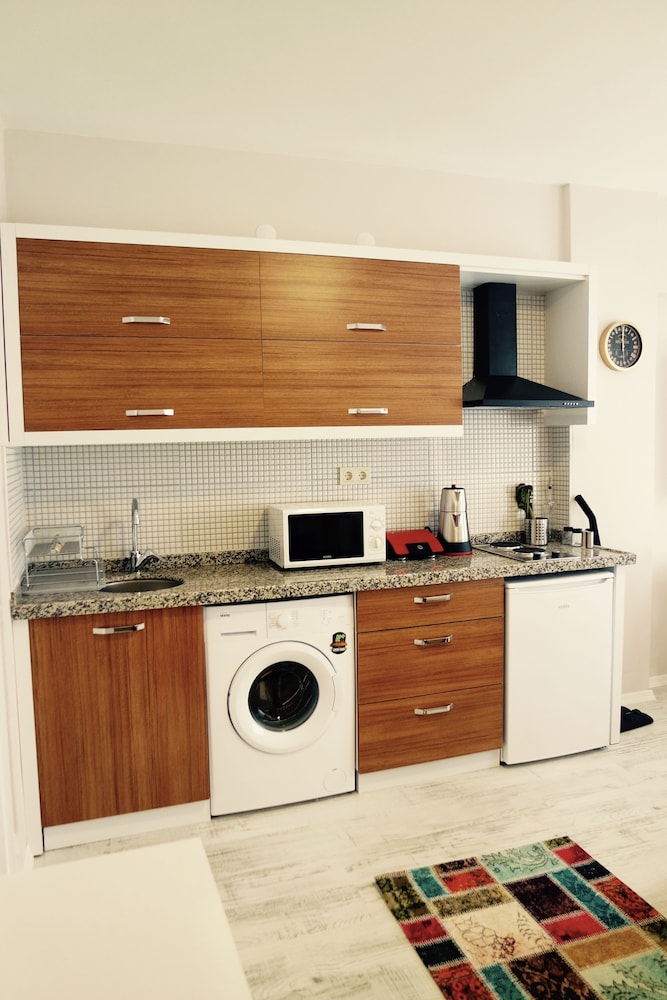 Apartment (Ground Floor) - Photo 4