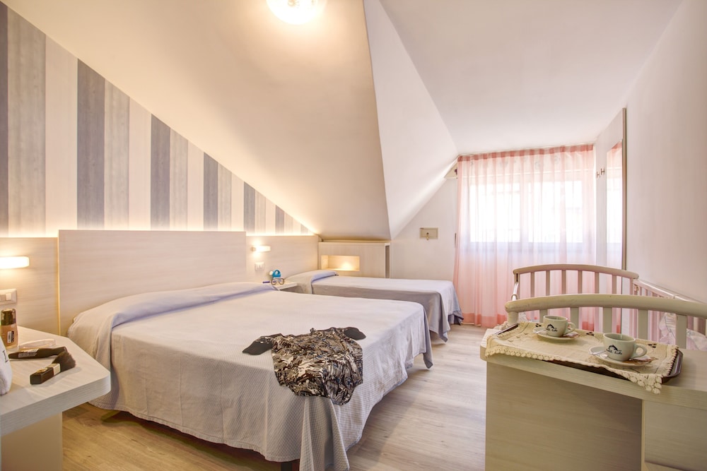 Quadruple Room photo 1