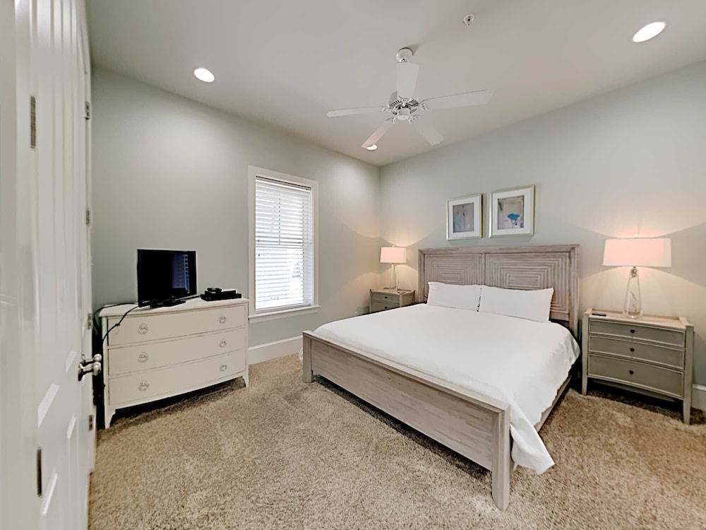 Studio (Multiple Bedrooms)