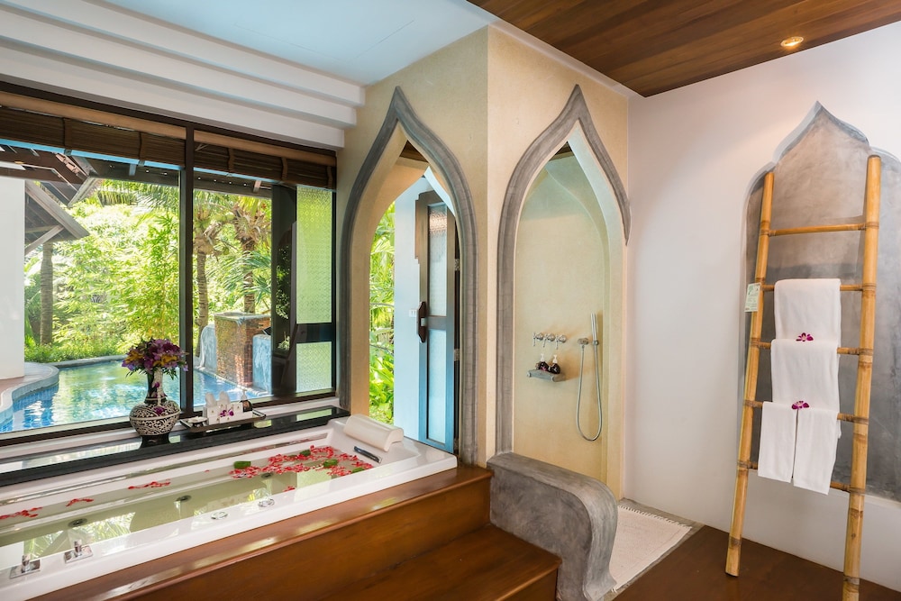 Family Pool Suites - Photo 3