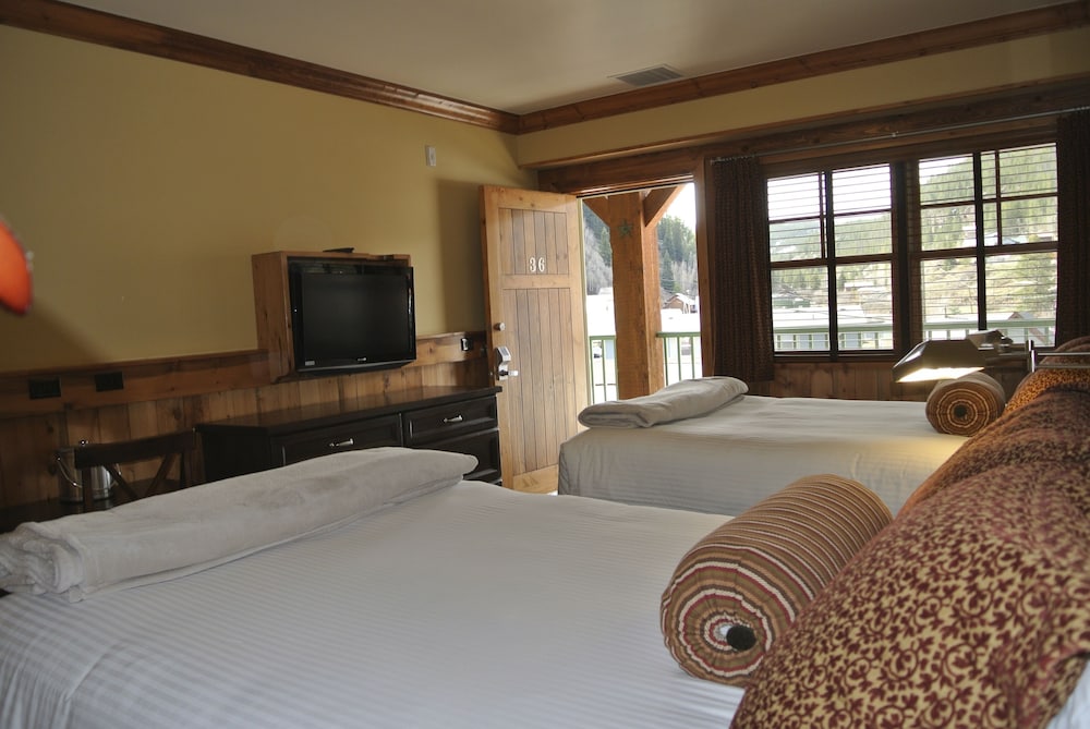 Deluxe Room, 2 Double Beds photo 3
