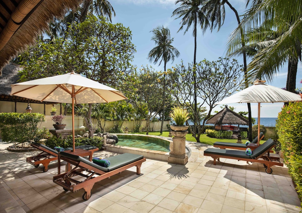Luxury Villa photo 1