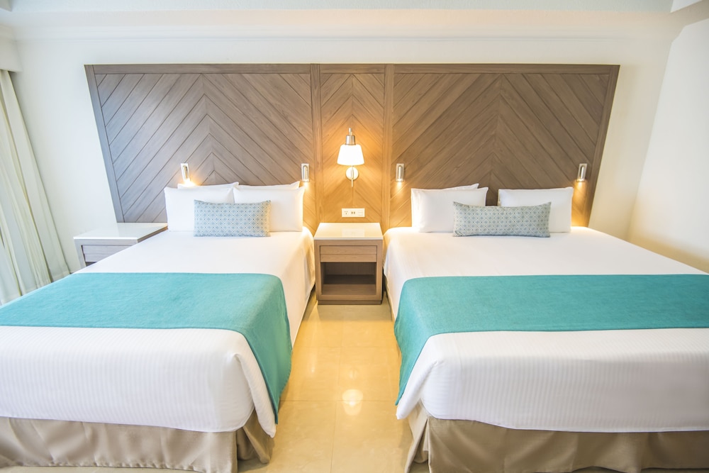 Junior Room, 2 Double Beds