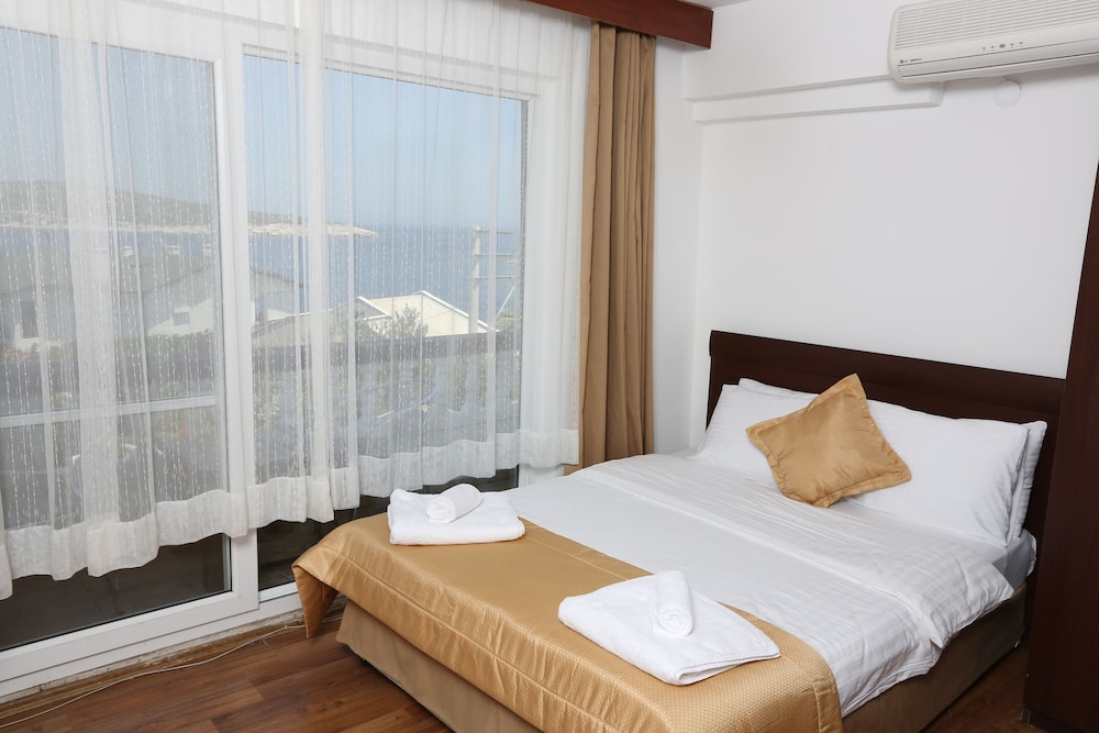 Superior Double or Twin Room, Sea View photo 3