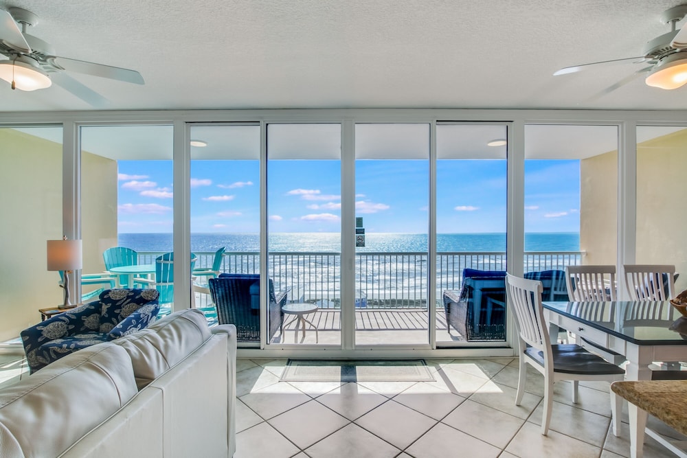 Signature Condo, 2 Bedrooms, Balcony, Ocean View photo 2