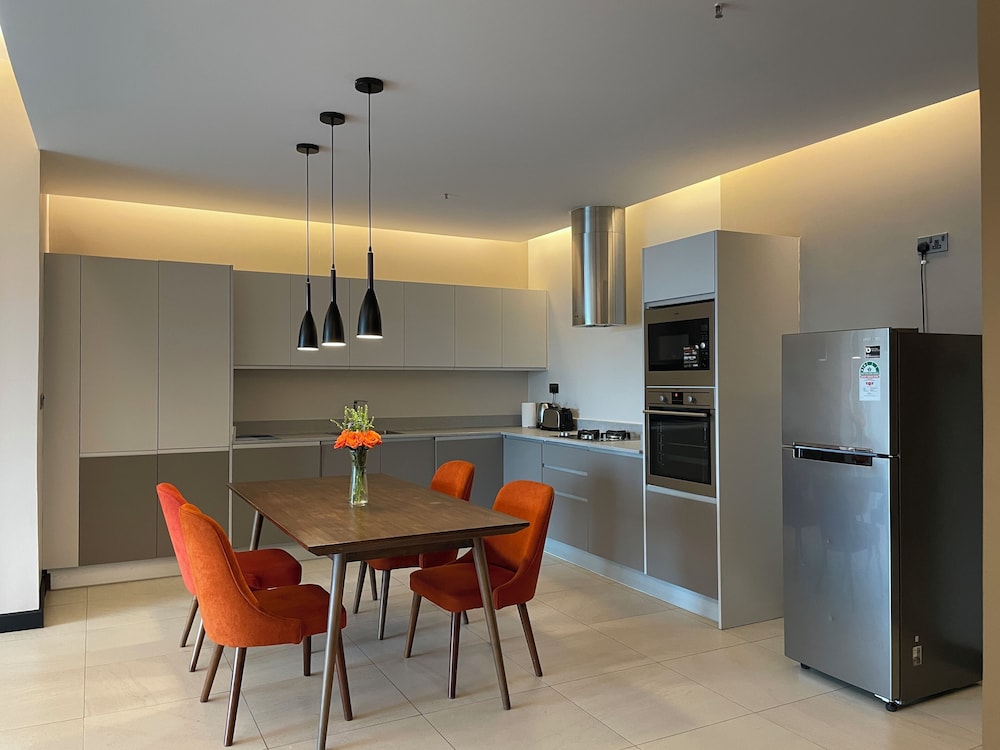 Executive Apartment, 2 Bedrooms (Middle Unit) photo 2