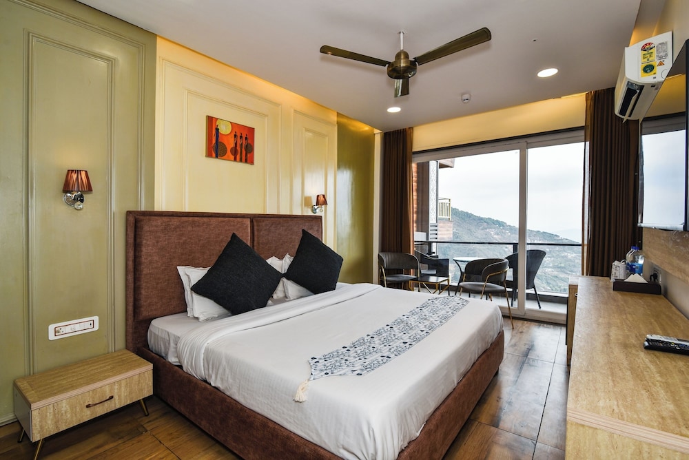 Himalayan View Super Deluxe with Private Balcony