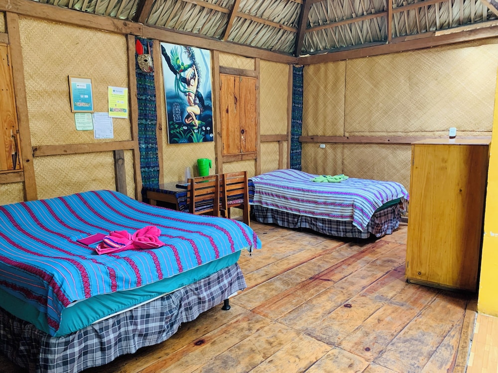 Romantic Cabin, 1 Bedroom, Garden View photo 3