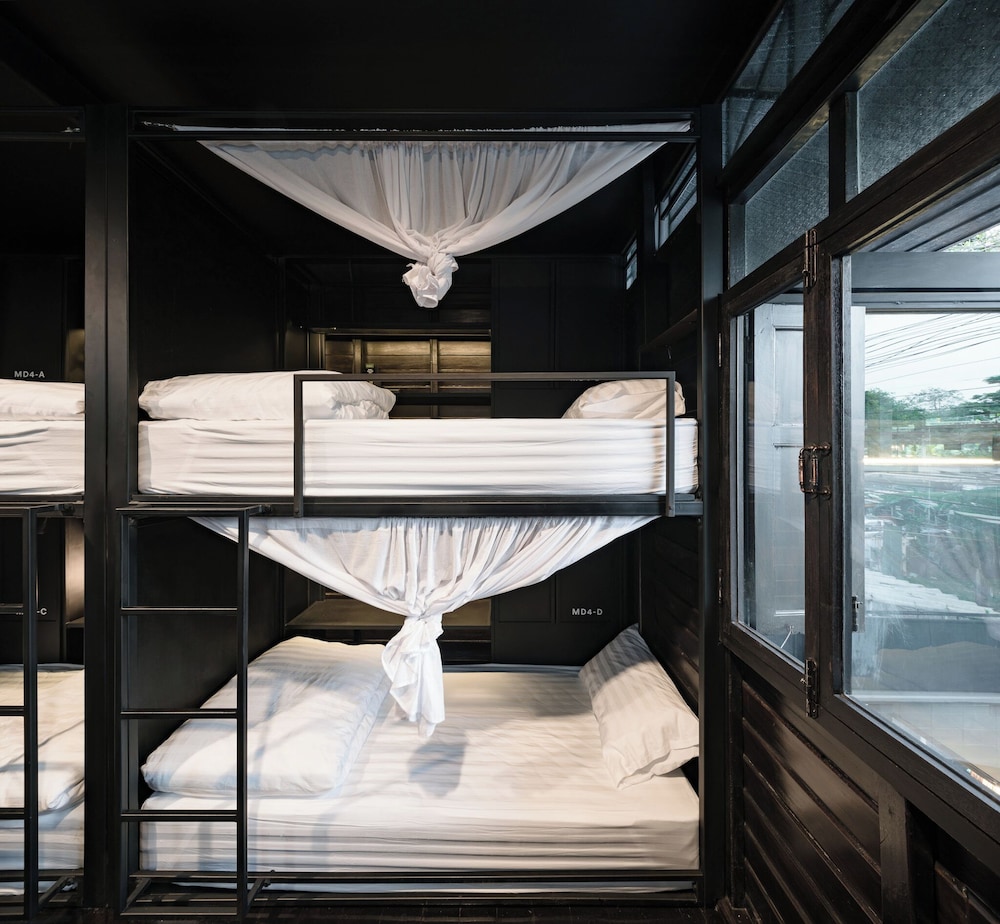 Family Shared Dormitory, 4 Bedrooms photo 2